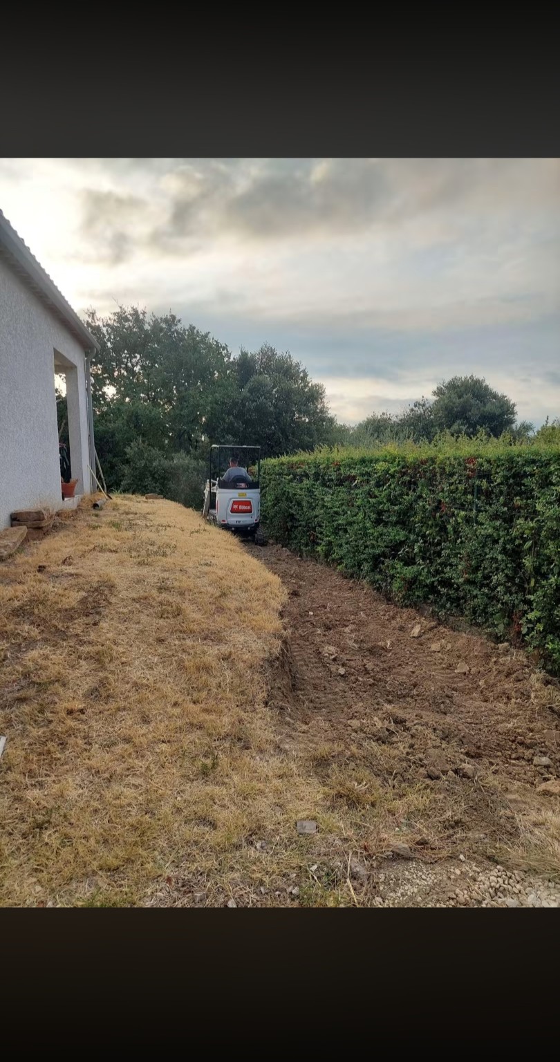 Terrassement pour le mur de soutènement