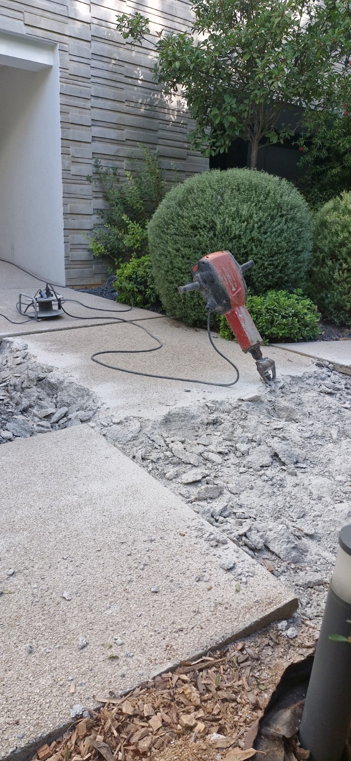Démolition du béton présentant une malfaçon
